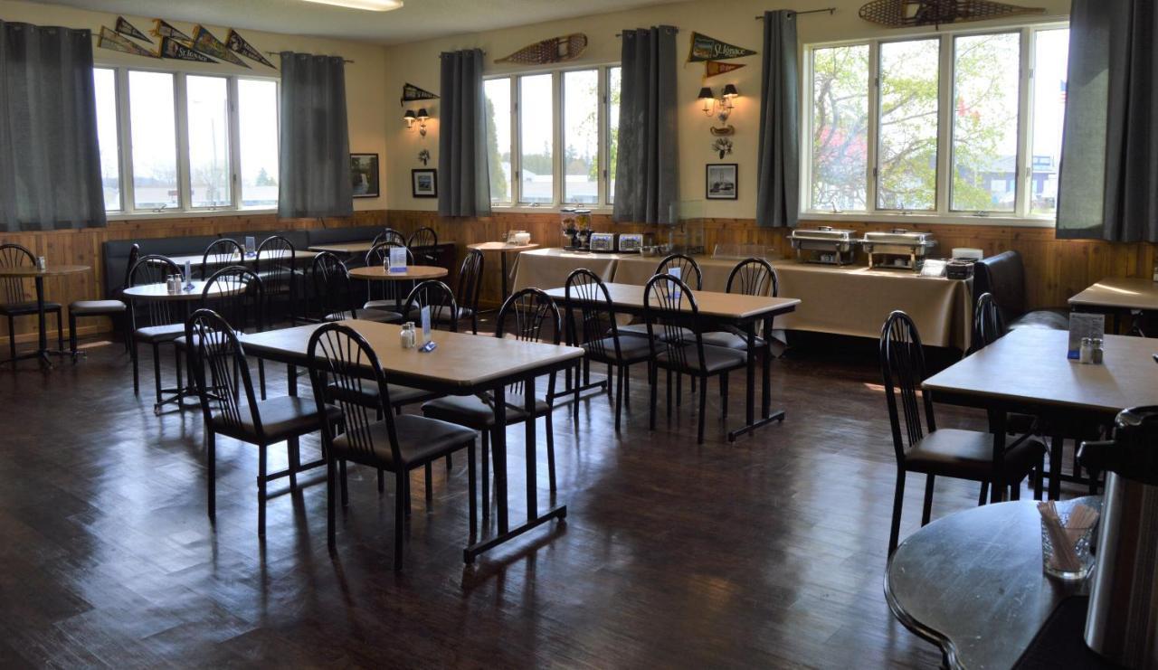 Cedar Hill Lodge Saint Ignace Εξωτερικό φωτογραφία