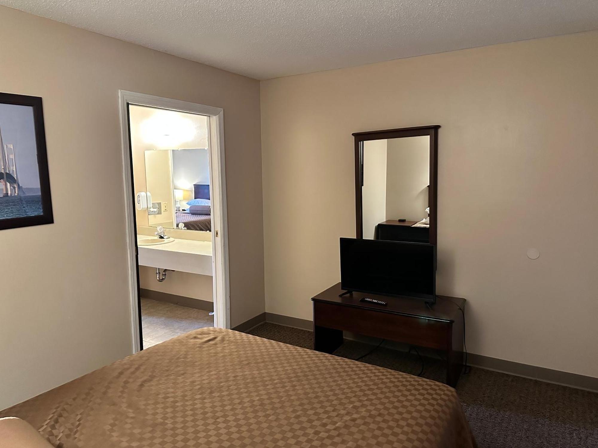Cedar Hill Lodge Saint Ignace Εξωτερικό φωτογραφία